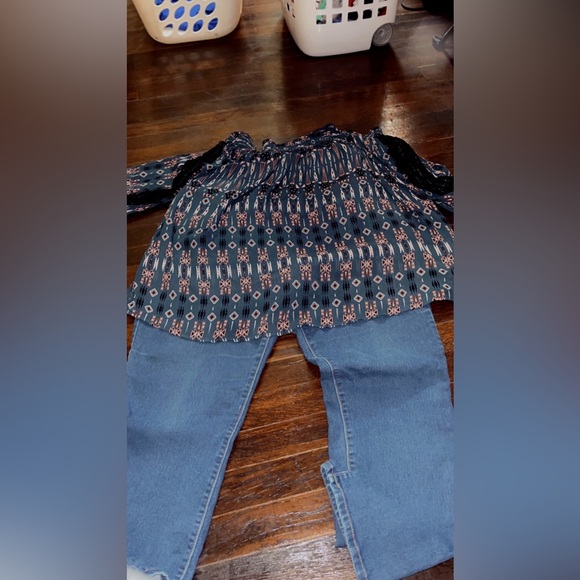 Blouse - Picture 4 of 6